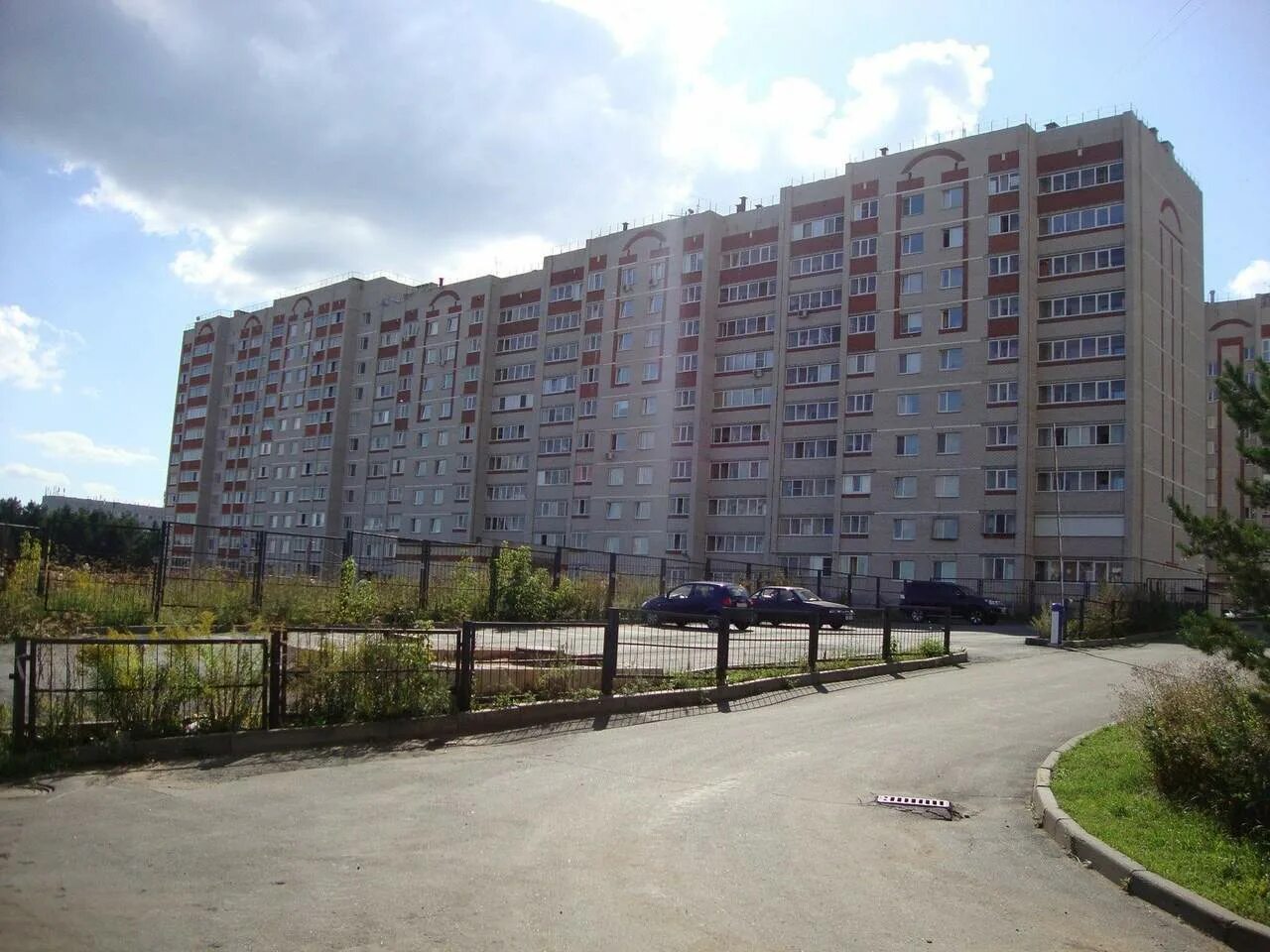 Grafit ул михаила петрова 27а ижевск фото Сдается 1-к. квартира на Петрова, новый дом, цена 10.5 т.р. ФОТО : Сдам, сниму ж