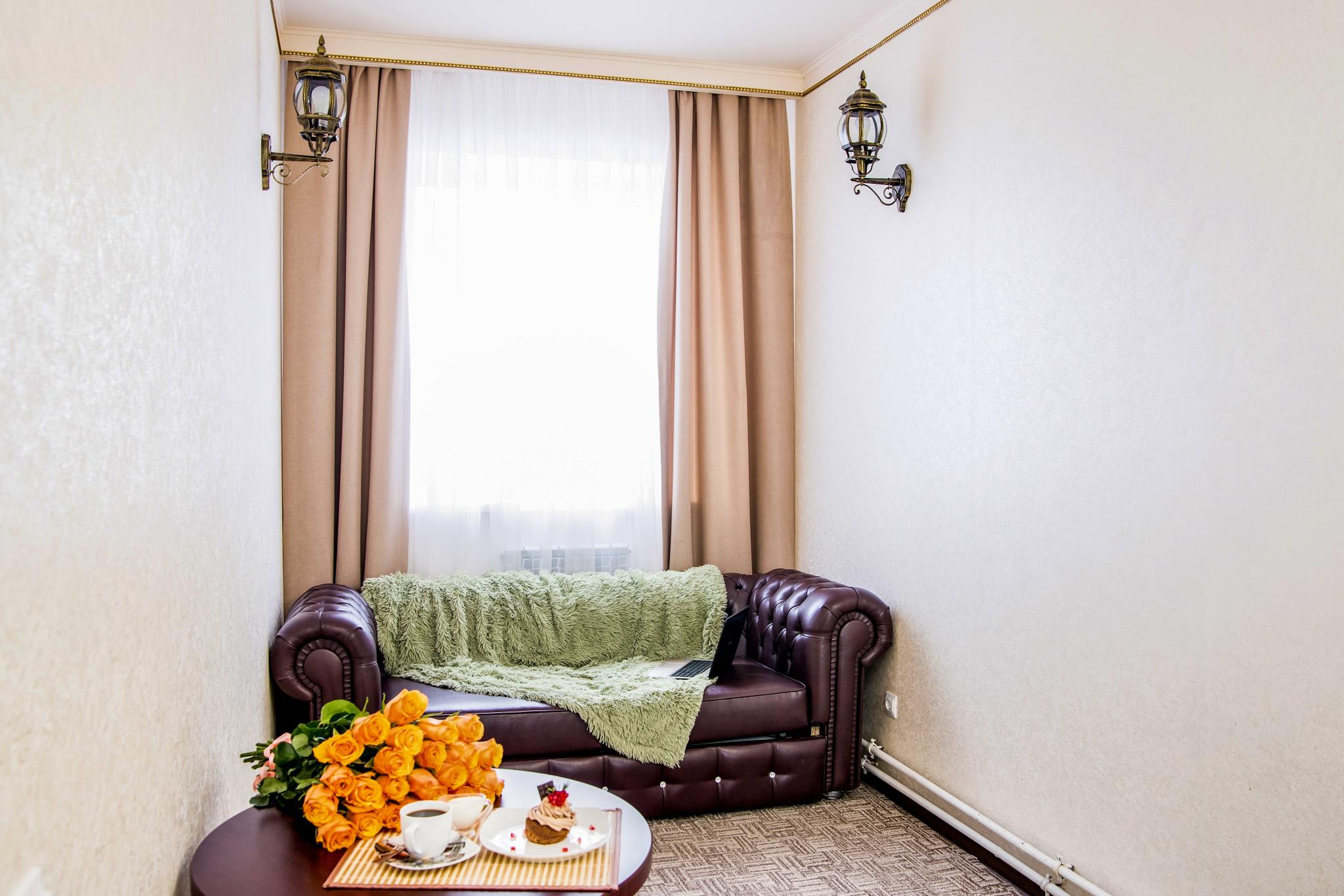 Granat просп генерала тюленева 3а фото Гранат, Ульяновск - забронировать на Отелло