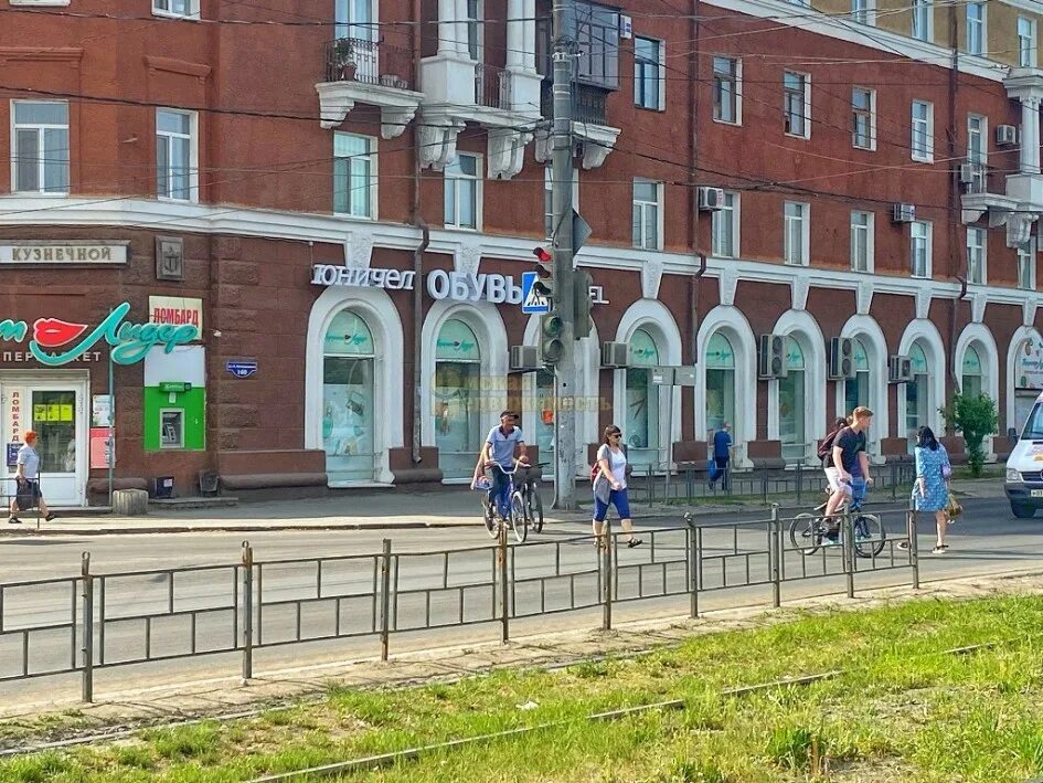 Granat ул богдана хмельницкого 160а омск фото Объявление № 760550 - аренда торговой площади/магазина в Омске, ул. Богдана Хмел