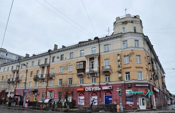 Granat ул богдана хмельницкого 160а омск фото #историягорода #Шёпотдвора #Омск Давно видели верблюда в Омске? Скажете, не водя