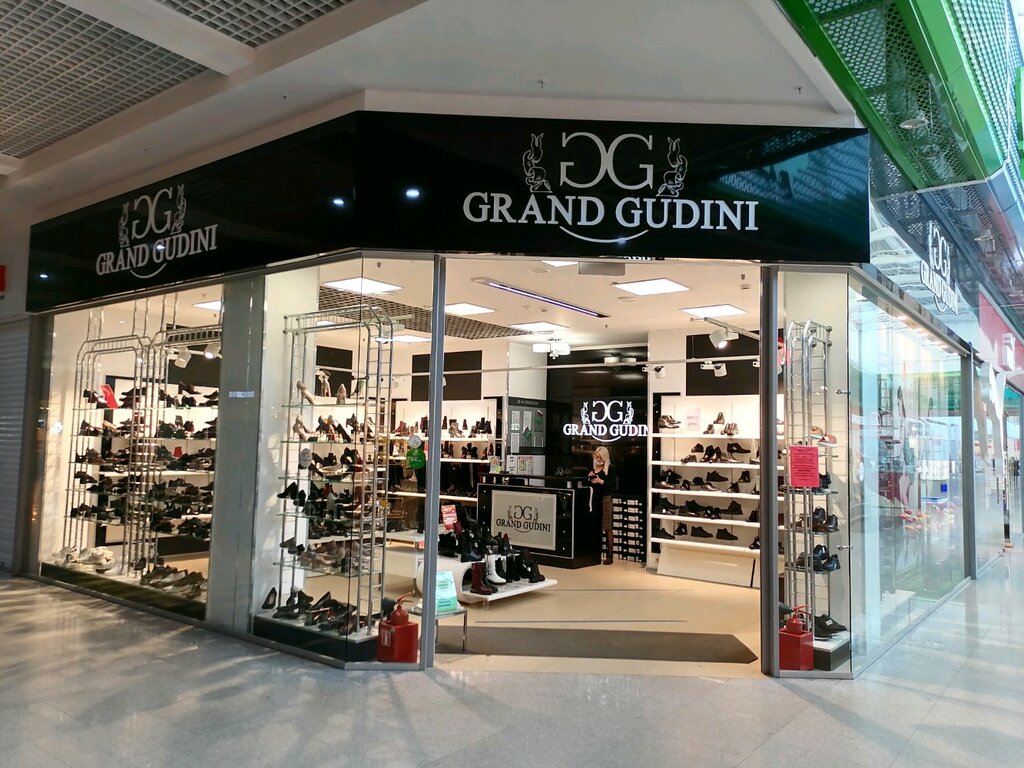 Grand gudini ул максима горького 70 фото Панорама: Grand Gudini, магазин обуви, ул. Бетанкура, 1, Нижний Новгород - Яндек