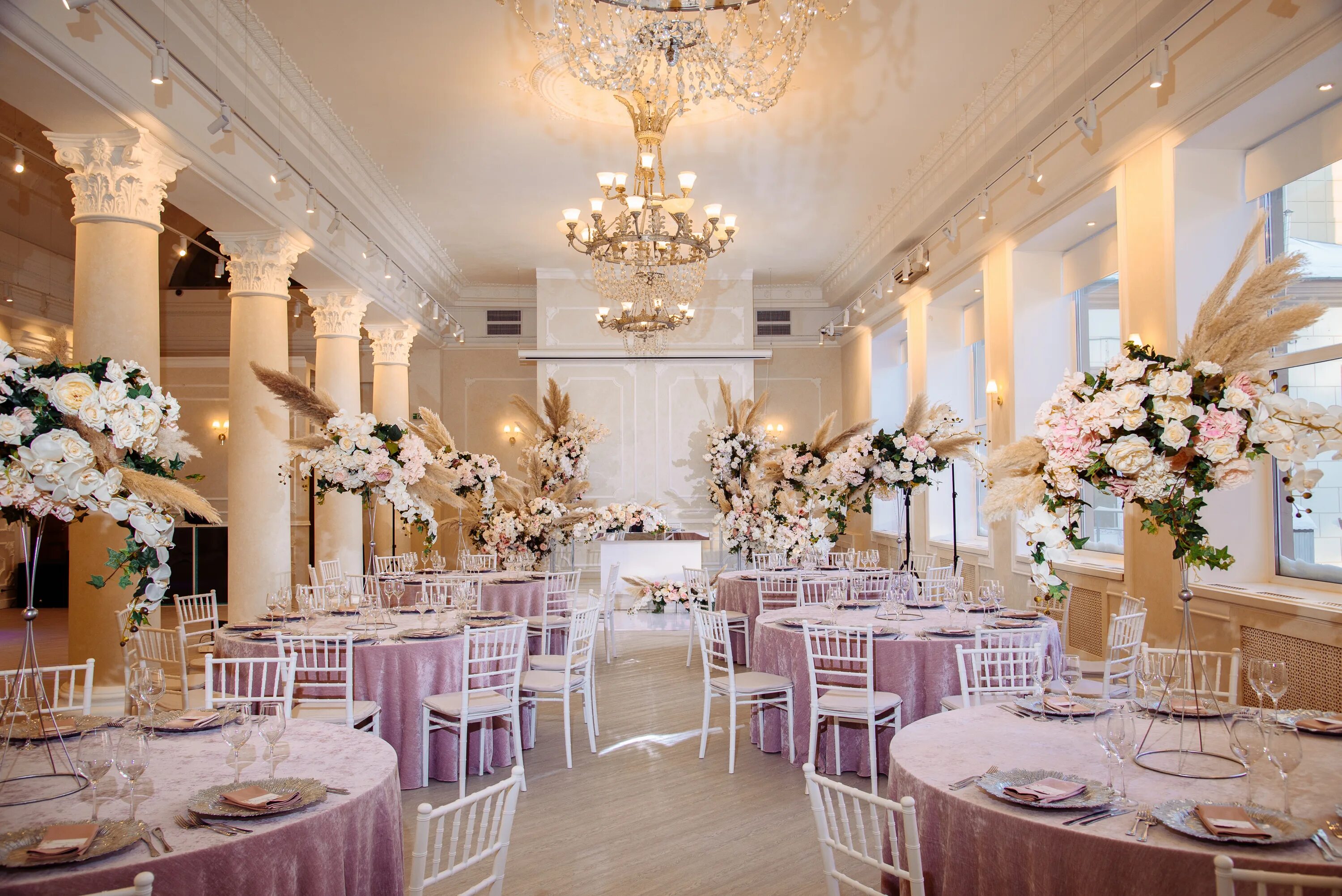 Grand hall ул куйбышева 66 пермь фото Особенности банкетного зала Grand Hall в Перми, улица Куйбышева, 66 - Яндекс Кар