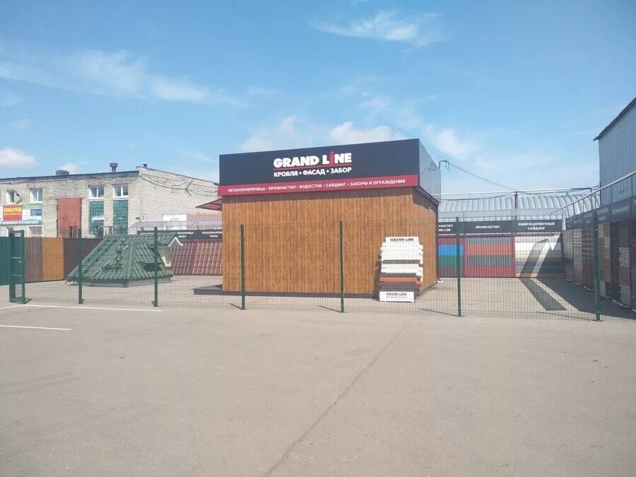 Grand line ул имени дзержинского 112 фото Panorama: Grand Line, roofs and roofing materials, Russia, derevnya Kuznechikha 