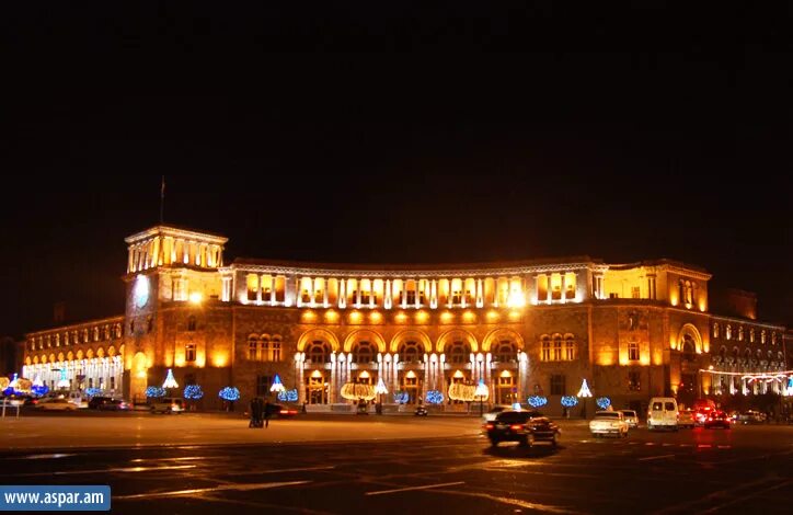 Grand ost площадь республики 1 ереван фото фото: Ереван - Площадь Республики, Каскад, Мемориал жертв Геноцида, Ереванский к