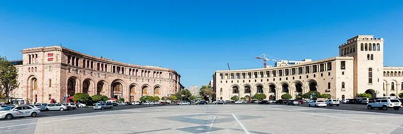 Grand ost площадь республики 1 ереван фото Archivo:Plaza de la República, Ereván, Armenia, 2016-10-03, DD 09.jpg - Wikipedi