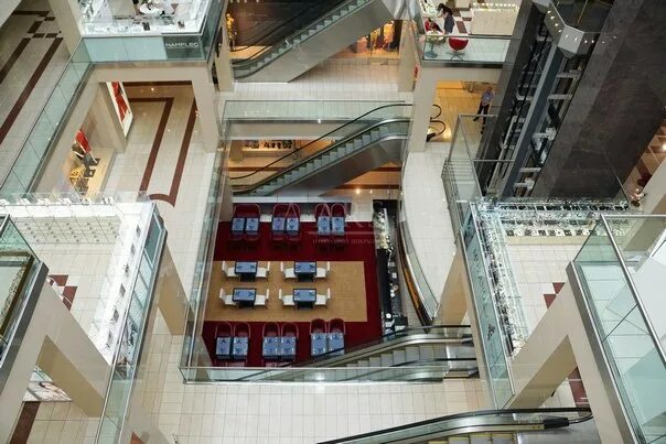 Grand palace sport октябрьский просп 180 фото Случайный репортаж. Cafe D'or Галерея "Grand Palace