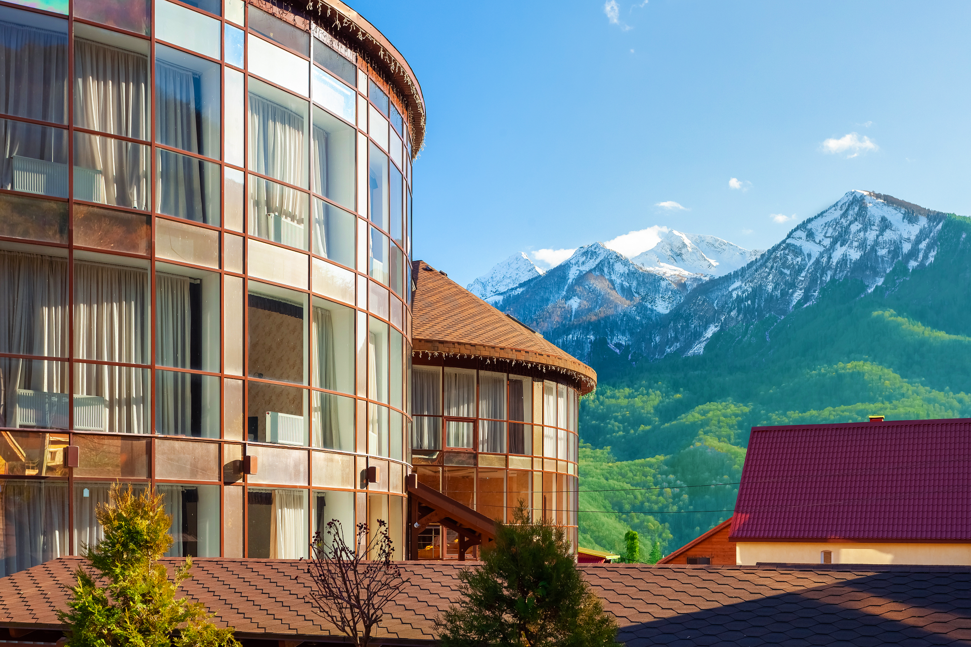 Grandway на красной поляне фото снаружи Отели в Красной Поляне с завтраком 2024 - выгодные цены, отзывы на гостиницы, бр