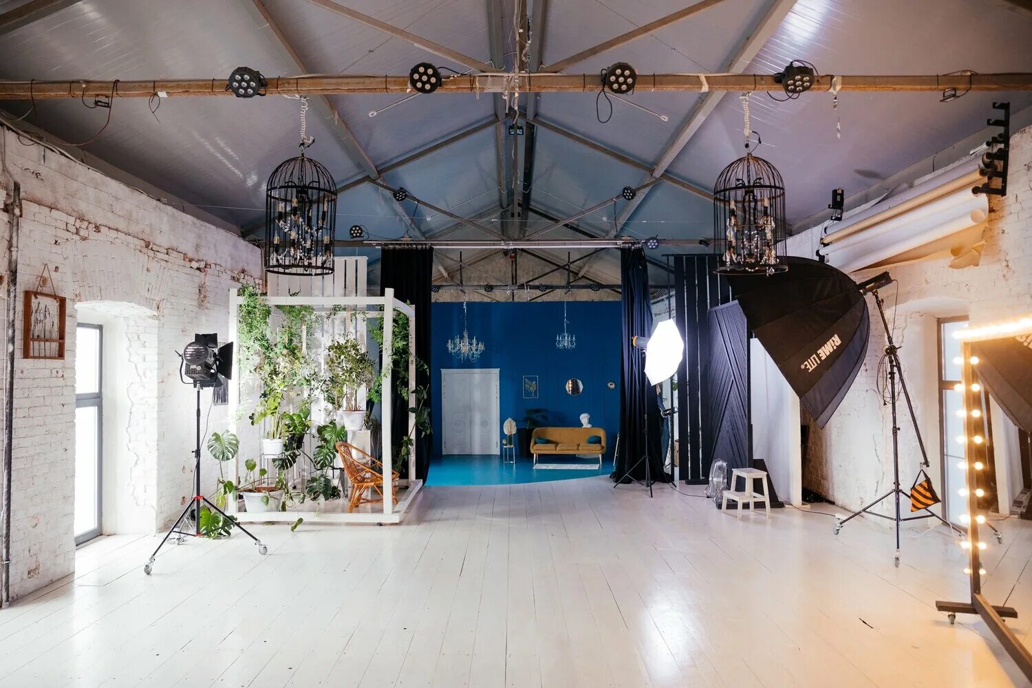 Grange 2.0 советская ул 11 1 фото Аренда зала pole dance в Туле: 4 исполнителя с отзывами и ценами на Яндекс Услуг