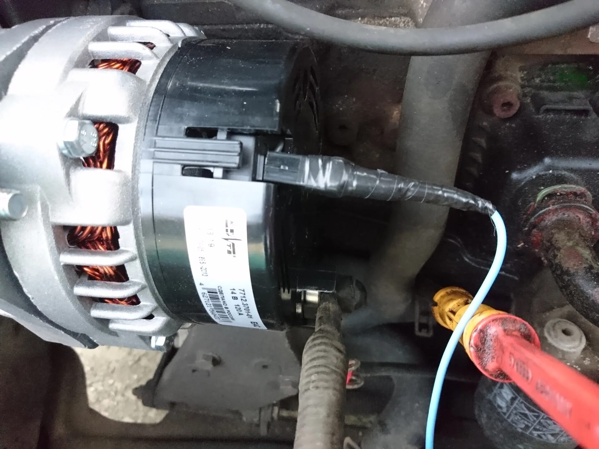 Granta подключение генератора Генератор кзатэ 120а от шнивы - Volkswagen Passat Variant, 1.8 л., 1992 года на 