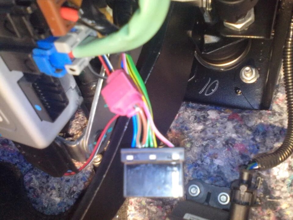 Granta точки подключения сигнализации Поставил сигнализацию с автозапуском - Lada Гранта, 1,6 л, 2014 года аксессуары 