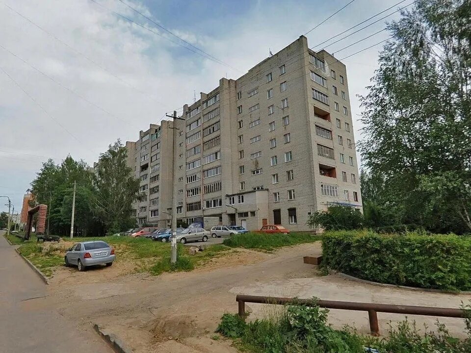Grass ул нахимова 14 смоленск фото Smolyanka threw from the 9th floor things of the roommate on the neighbor’s car 