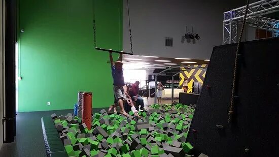 Gravity park спортивная ул 7 1 фото Parte área cama elástica - Picture of Gravity Park, Albuquerque - Tripadvisor