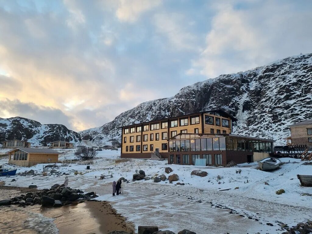 Grebeshki комсомольская ул 26 село териберка фото Полярный кит, ресторан, Комсомольская ул., 10, село Териберка, Россия - Яндекс.К