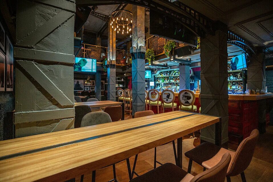 Green dog ул бутлерова 45 фото Panorama: Green Dog, pub, bar, Россия, Москва, улица Кузнецкий Мост, 3, стр. 2 -