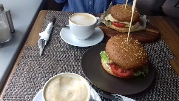 Green dog ул бутлерова 45 фото Green Dog, +7 843 245-42-45, ул. Бутлерова, 45, Казань, Респ. Татарстан, Россия,