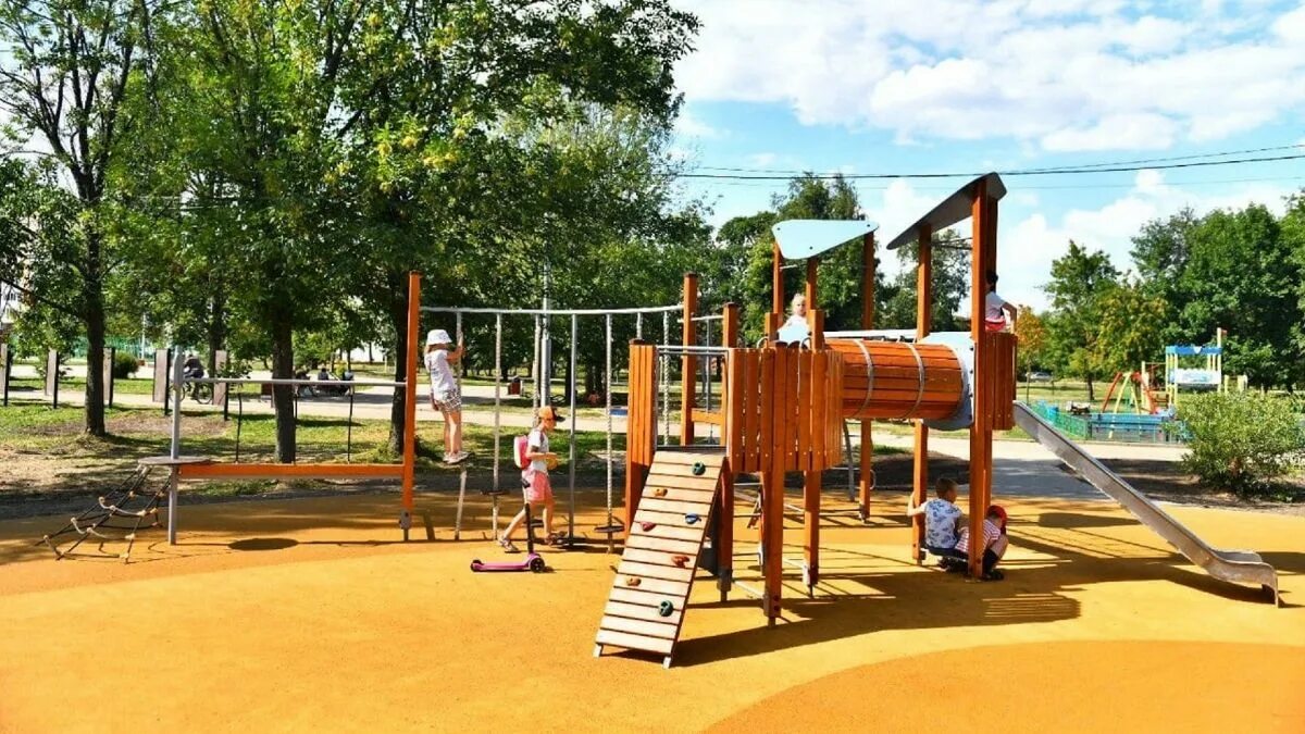 Green park ярославль ул клубная фото В Ярославле ремонт в "Рабочем саду" планируют завершить ко Дню города - Вести Яр