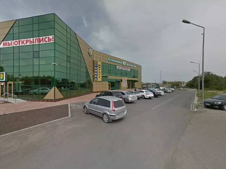 Green советская ул 114а минеральные воды фото Стоянка возле аэропорта Минеральных Вод в Минеральных Водах, Советская ул., 114 