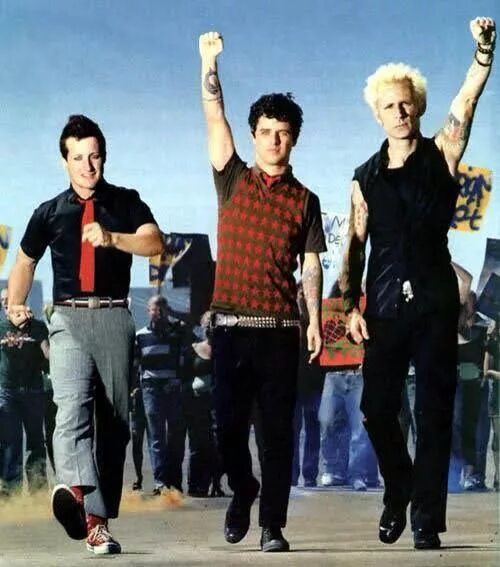 Greenday 4 поселок спартак фото Pin by Cami Pighin on Billie , Mike & Tré Green day, Billie green day, Billie jo