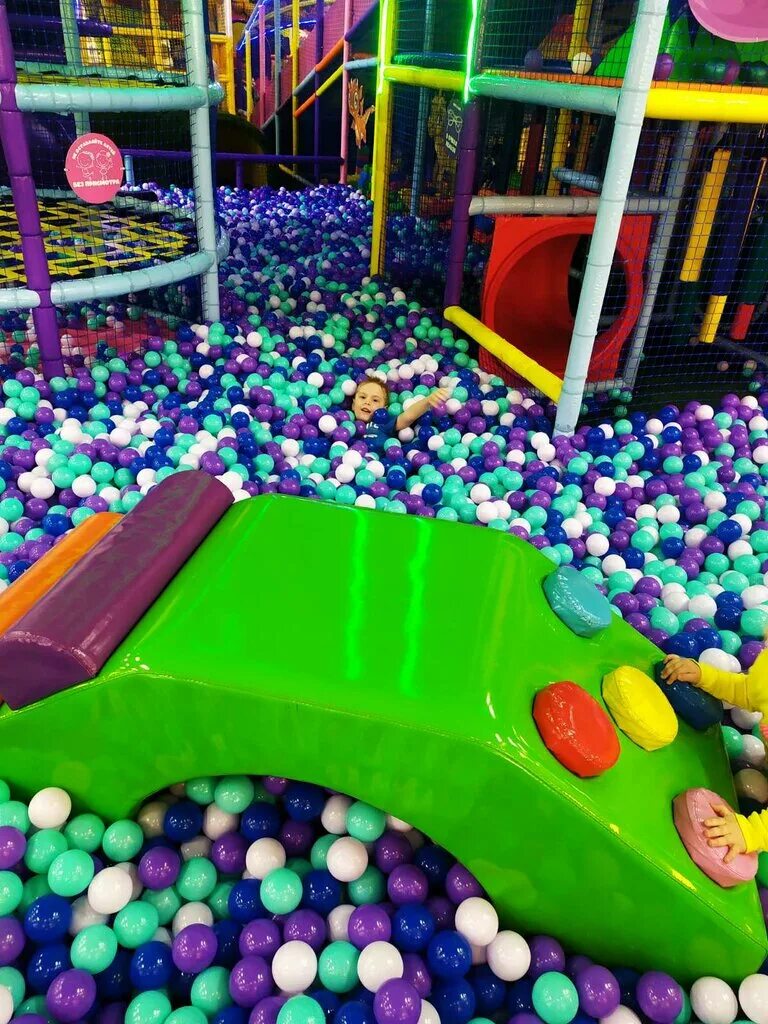 Grek land ул алексеева 54а фото Grek Land, парк аттракционов, ул. Алексеева, 54А, Красноярск, Россия - Яндекс Ка