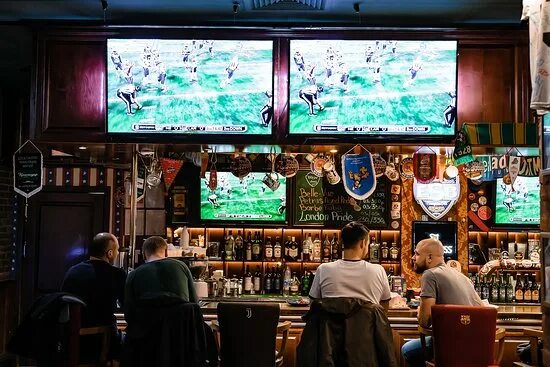 Grey bear pub красная ул 67а фото Отличное место для просмотра футбольный матчей - Picture of Grey Bear pub, Krasn