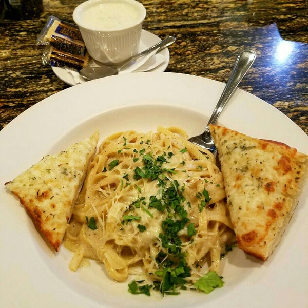 Grill pasta университетская ул 15 фото Foto di Pete's Pizza - Pasta - Grill - Chico, CA