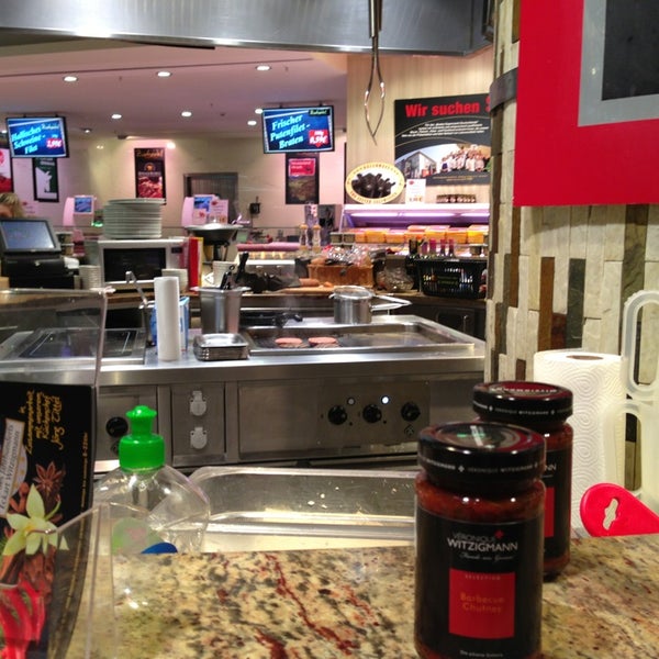 Grill точка первомайская ул 20 фото Grill-Point im EDEKA Zurheide - BBQ Joint in Reisholz