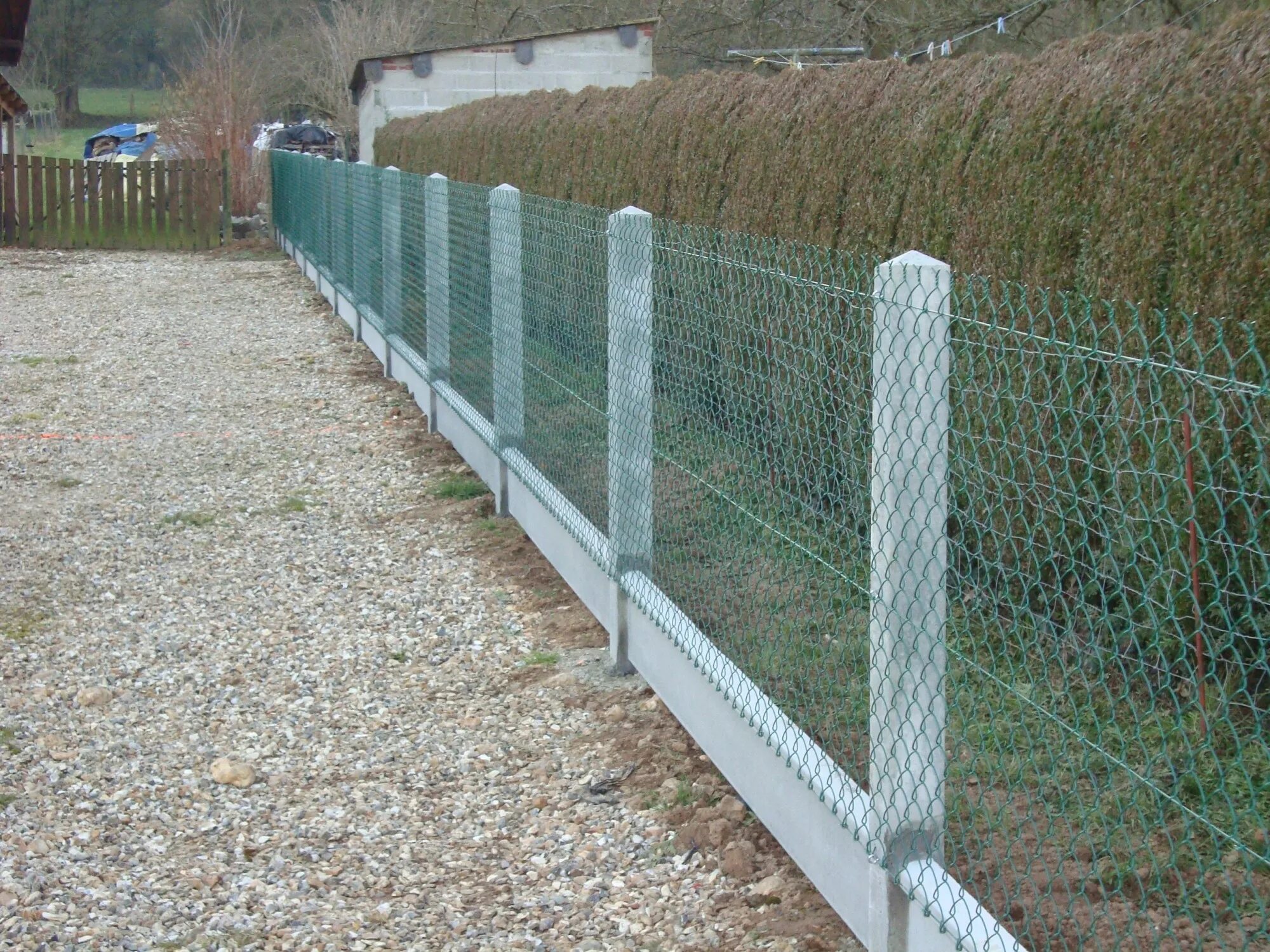 Grillage 15 предмостный микрорайон фото Gabarit grillage pour topiaire - Portillons de jardin grillagé à enterrer.