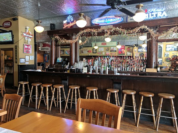 Grille house ул мира 1б 3 фото Teluwut Grille House & Pub, +1 641-832-3300, 627 Main St, Осейдж, IA 50461, USA