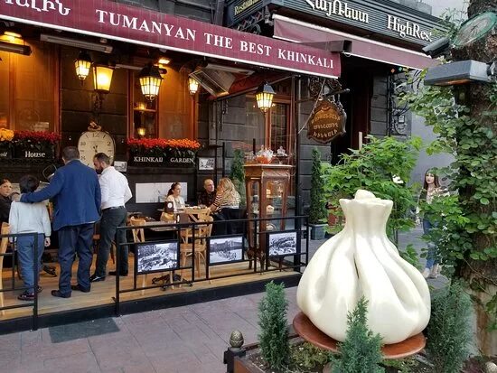 Grillian ул туманяна 32 14 фото 2 разных ресторана в одном - отзыв о Туманян Хинкали, Ереван, Армения - Tripadvi