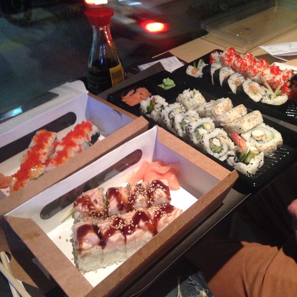 Grizzly sushi ул карла либкнехта 18 фото Photos at Koi Sushi Street - Sushi Restaurant in Χαλάνδρι