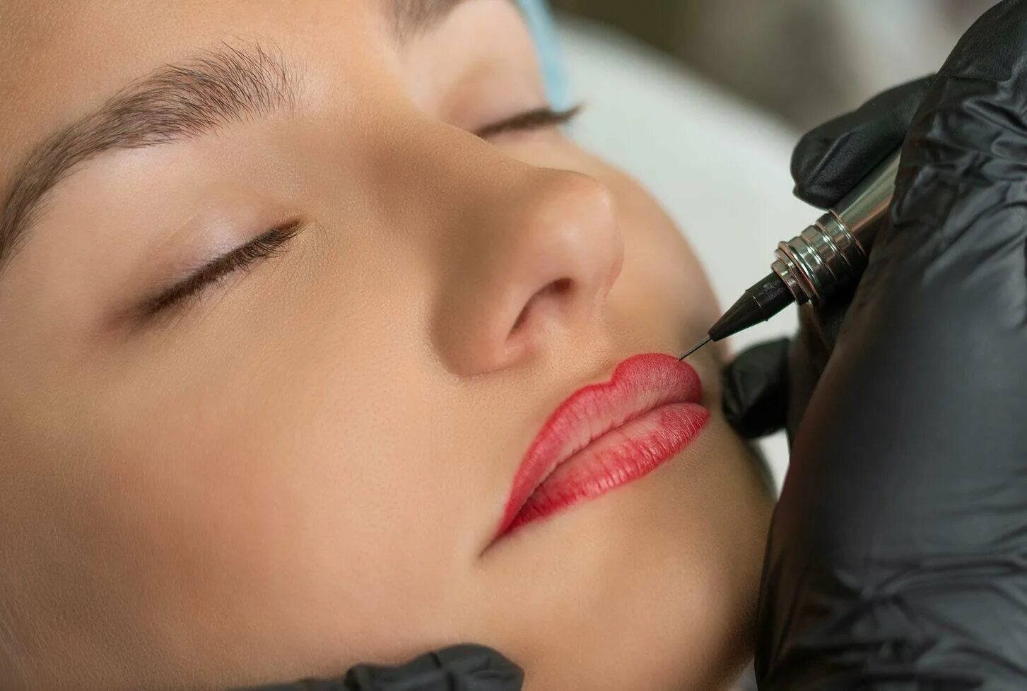 Grushka перманентный макияж Обучение мастеров для салонов красоты в Химках: 104 мастера салонов красоты