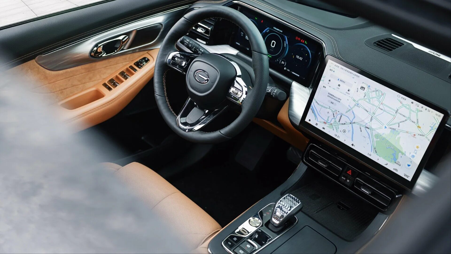 Gs8 фото салона В Россию завезли крупную партию GAC GS8 нового поколения - продажи кроссоверов н