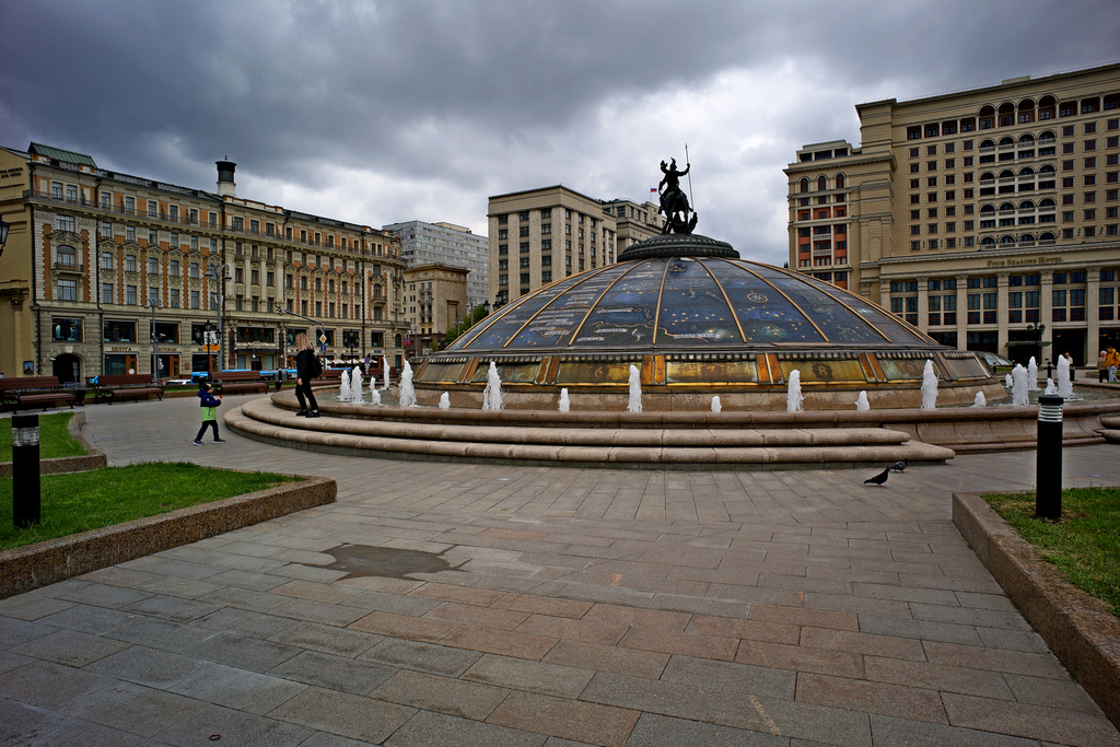 Guess москва манежная площадь фото Фото Манежная площадь на фотохостинге Fotoload