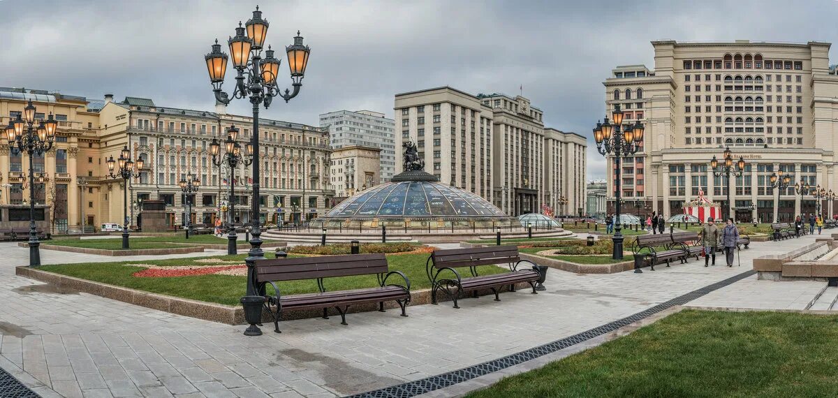 Guess москва манежная площадь фото манежная площадь - Территория