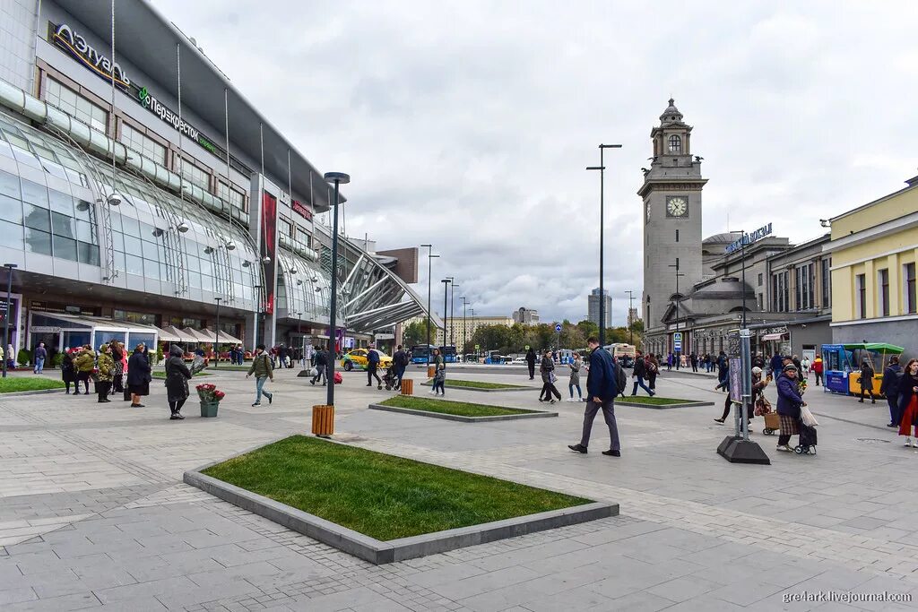 Guess площадь киевского вокзала 2 фото Новая площадь перед Павелецким вокзалом