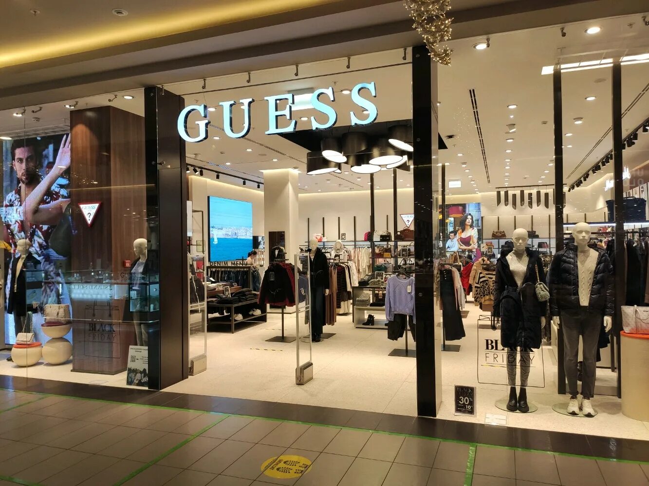 Guess просп михаила нагибина 32ж фото Guess, магазин одежды, просп. Михаила Нагибина, 32Ж, Ростов-на-Дону - Яндекс Кар