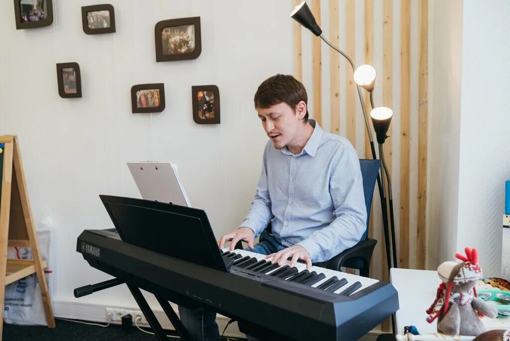 Guitardo большая садовая ул 34а фото Guitardo, музыкальное образование, Пушкарёв пер., 22, стр. 2, Москва - Яндекс Ка