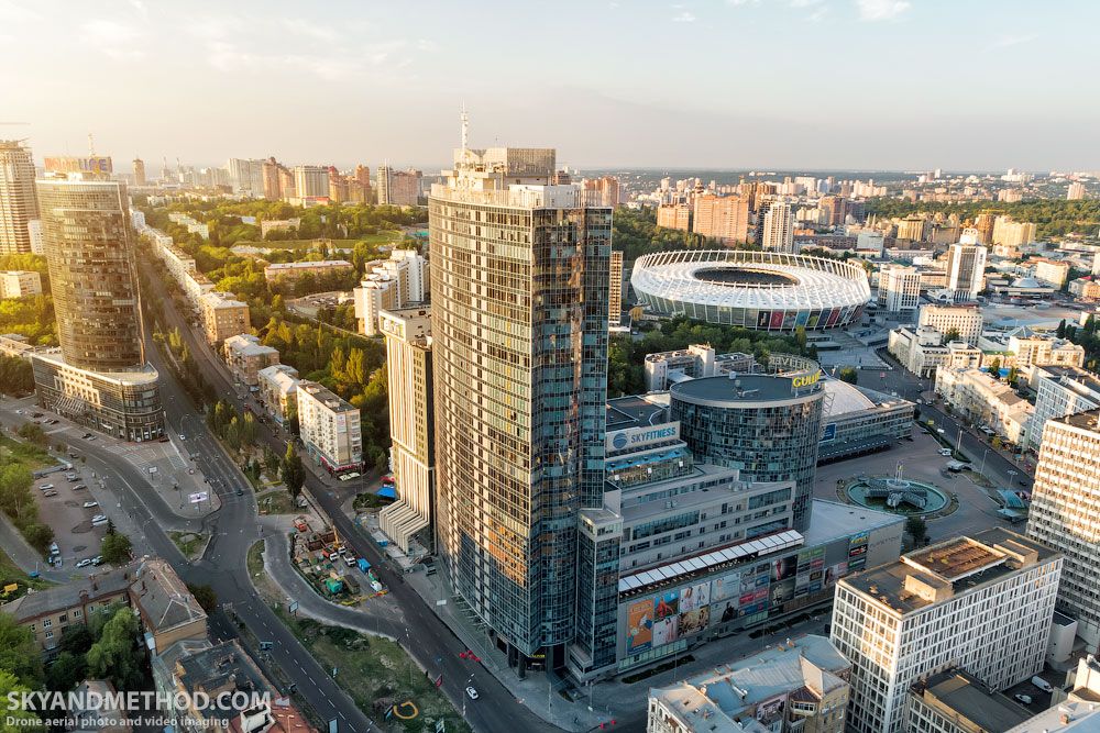 Gulliver спортивная площадь 1а киев фото Pin di Jan Wentzlaff su Russia