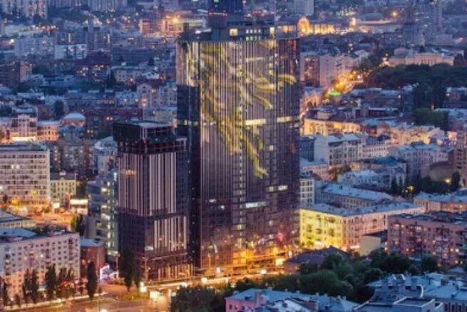 Gulliver спортивная площадь 1а киев фото Время "ошуканцев", или Тушим пожар керосином - Grand - КОНТ