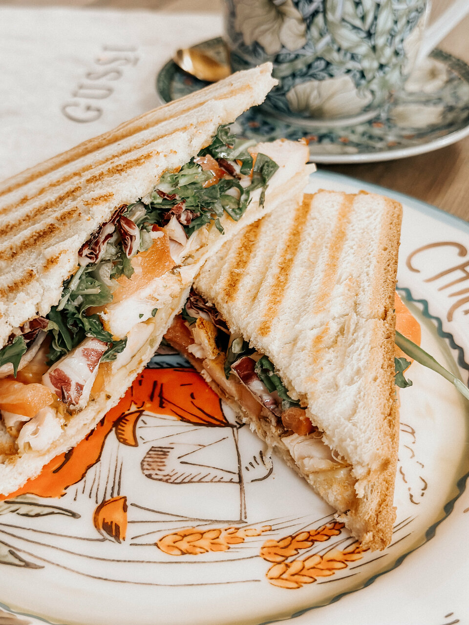 Gussi coffee просп ленина 15 7 фото Foto: Gussi Coffee, qahvaxona, Barnaul, Molodezhnaya Street, 24/63А - Yandex Map