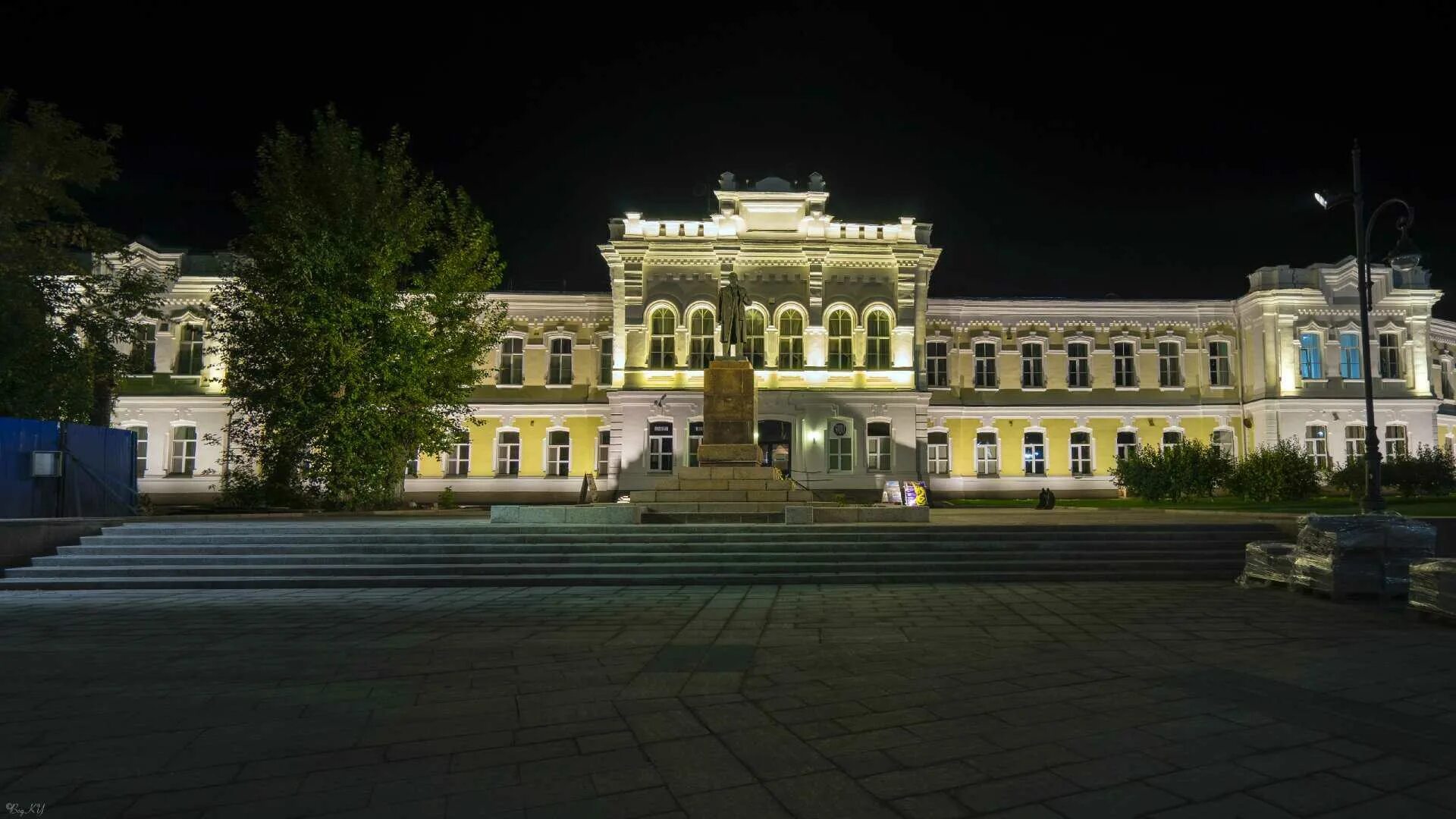 Gussi ул ленина 10 омск фото Агентство недвижимости "Две столицы" по адресу Ленина, 10 в Омск - 2024 - адрес,