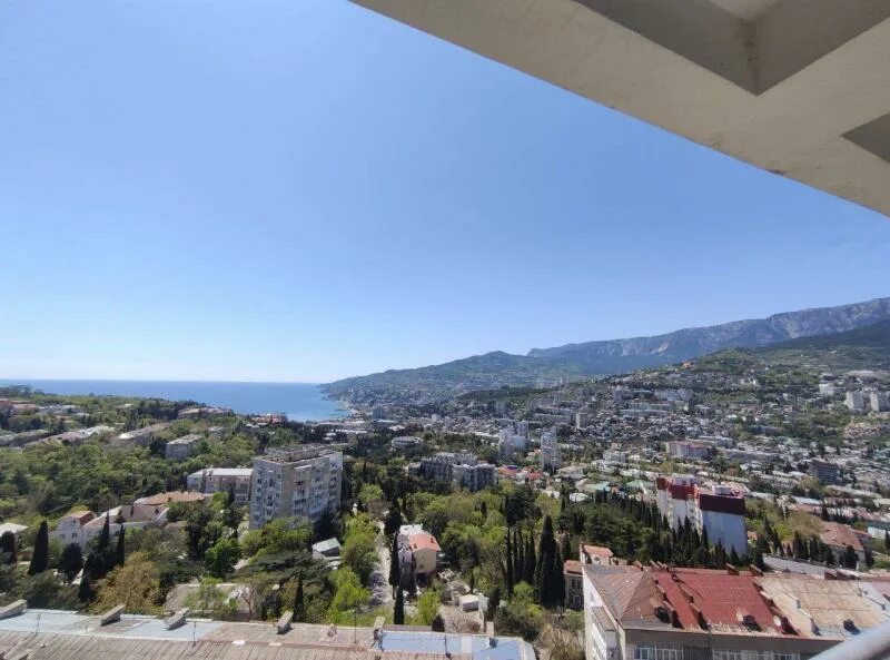 Gussi ул свердлова 9 ялта фото Фотографии 3-комнатной квартиры на продажу в Ялте по адресу Свердлова улица, д.4