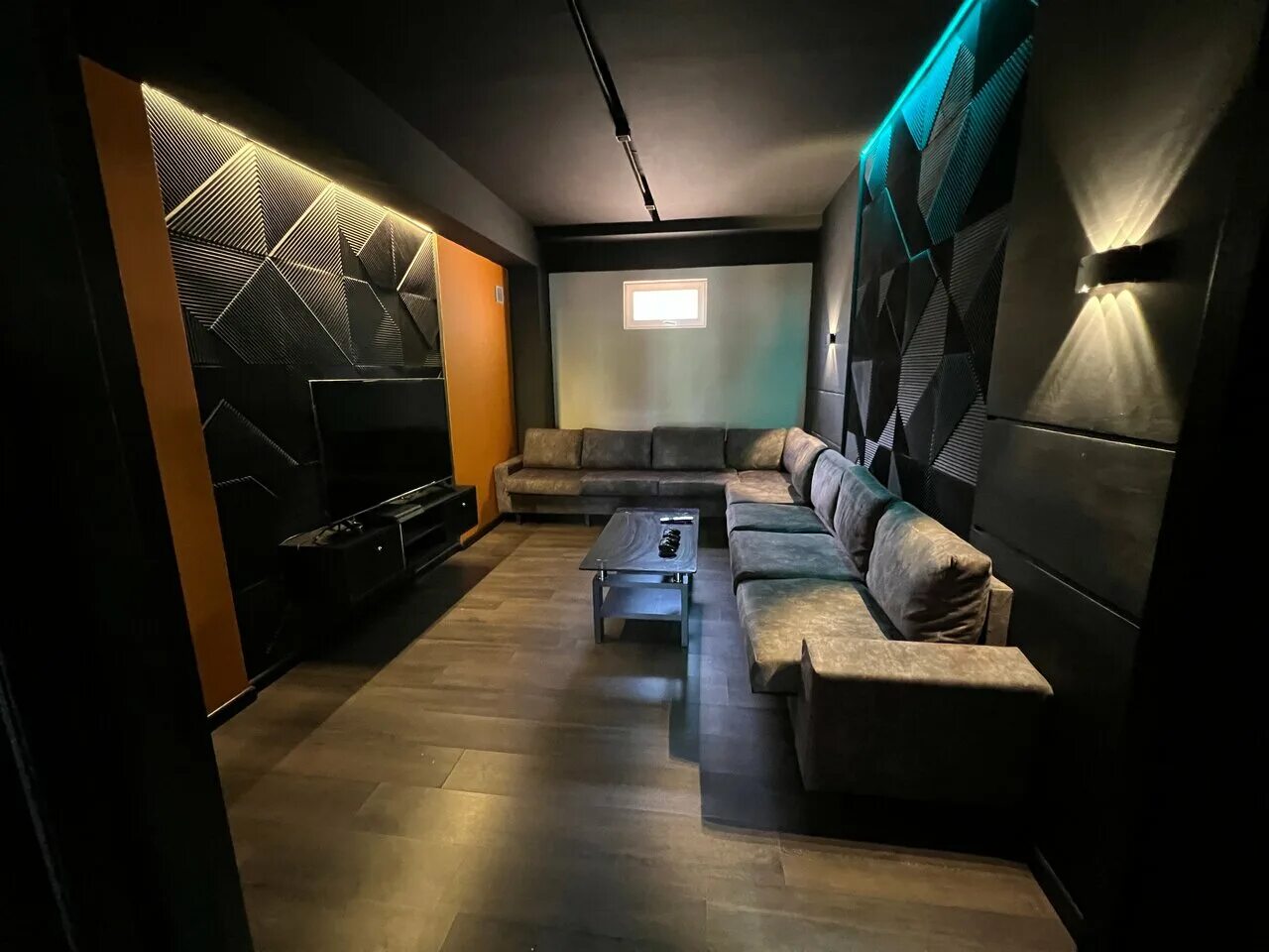 Gusto lounge ул максима горького 7 фото Gusto Lounge, chilim-bar, Toshkent viloyati, Chirchiq, Oʻzbekiston koʻchasi - Ya