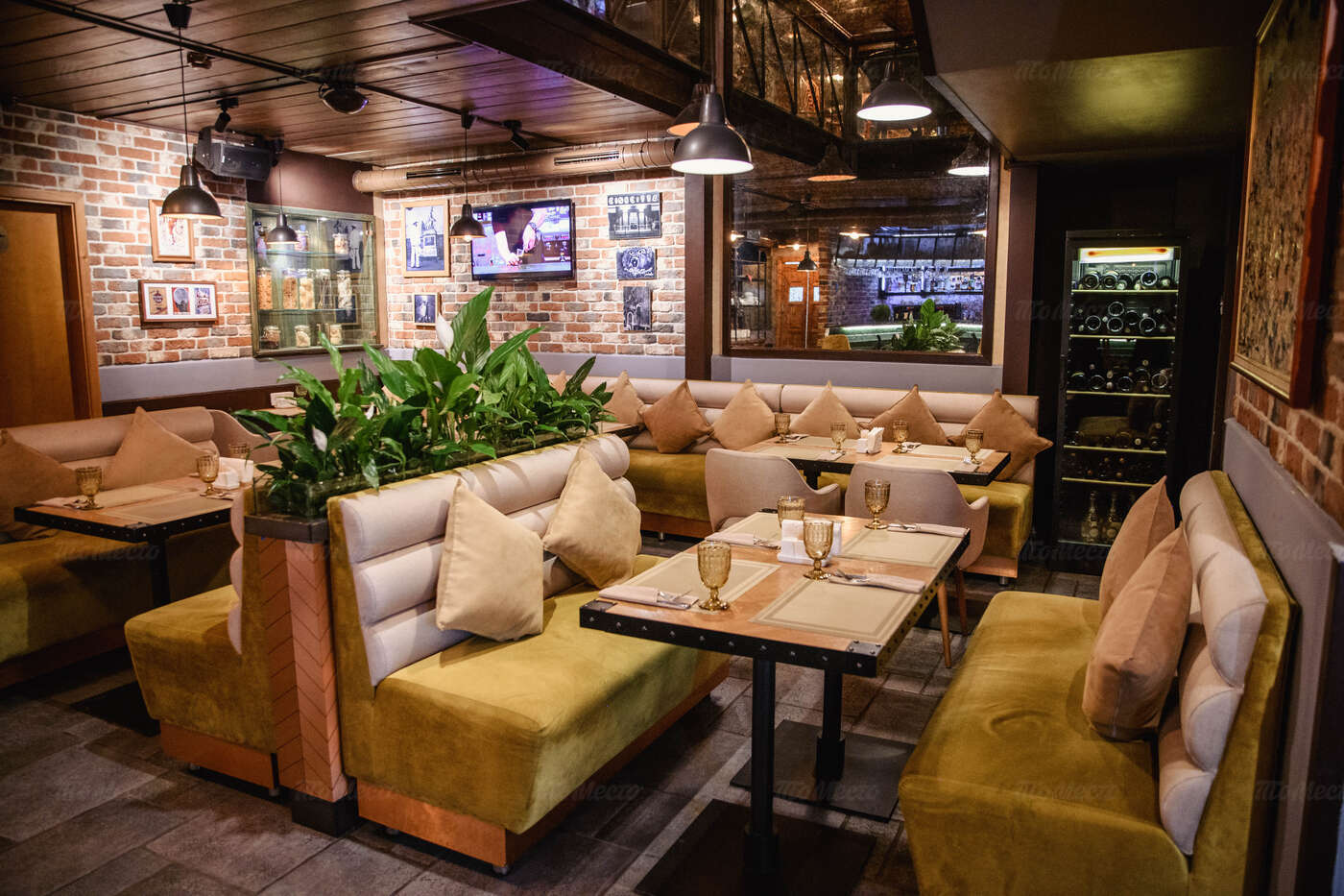 Gusto ул кирова 35а фото Банкетный зал ресторана Густо (Gusto) в Камергерском переулке - ТоМесто Москва