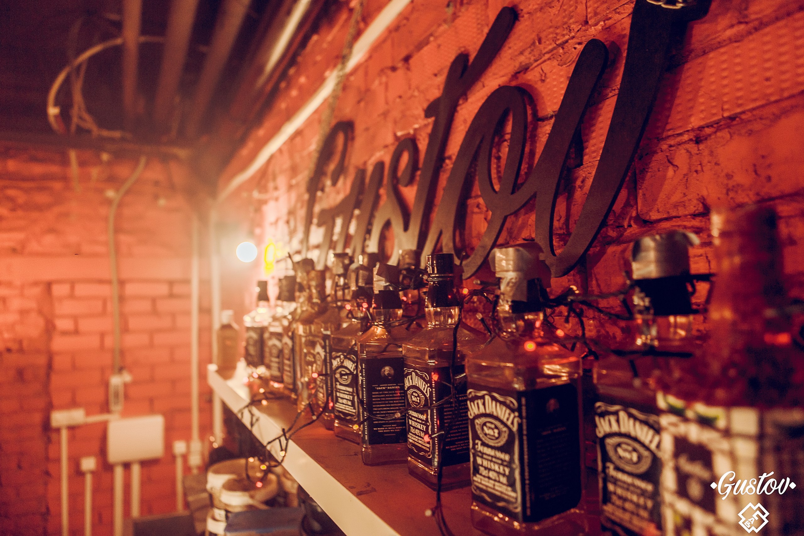 Gustov lab ново садовая ул 3 фото Особенности кальян-бара Gustov Lab в Самаре, Ново-Садовая улица, 3 - Яндекс Карт