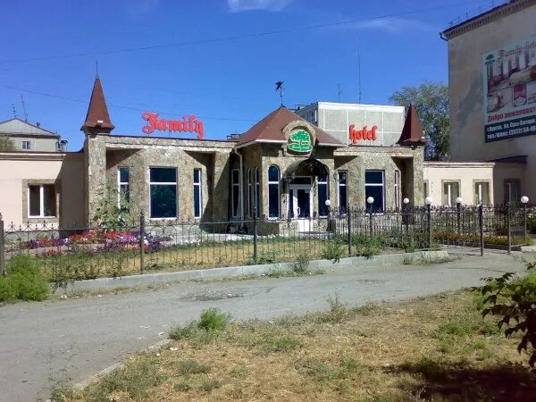 Guzel palace ул космонавтов 55 курган фото Family, Курган: гостиничный комплекс Сухэ-Батора, 8/1 Любимый город