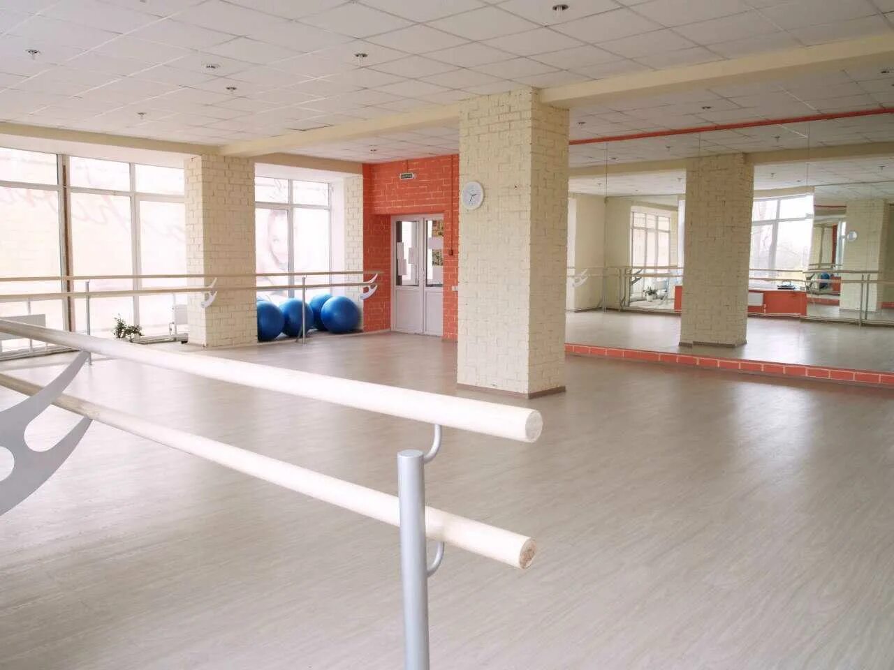 Gw fitness малая каштановая аллея 7 фото Фитнес клуб "Fashion" по адресу Пулковская, 10 в Пермский край: абонемент и цены