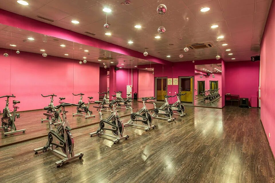 Gw fitness малая каштановая аллея 7 фото Gw Fitness на Будапештской, фитнес-клуб, Малая Каштановая аллея, 7, Санкт-Петерб