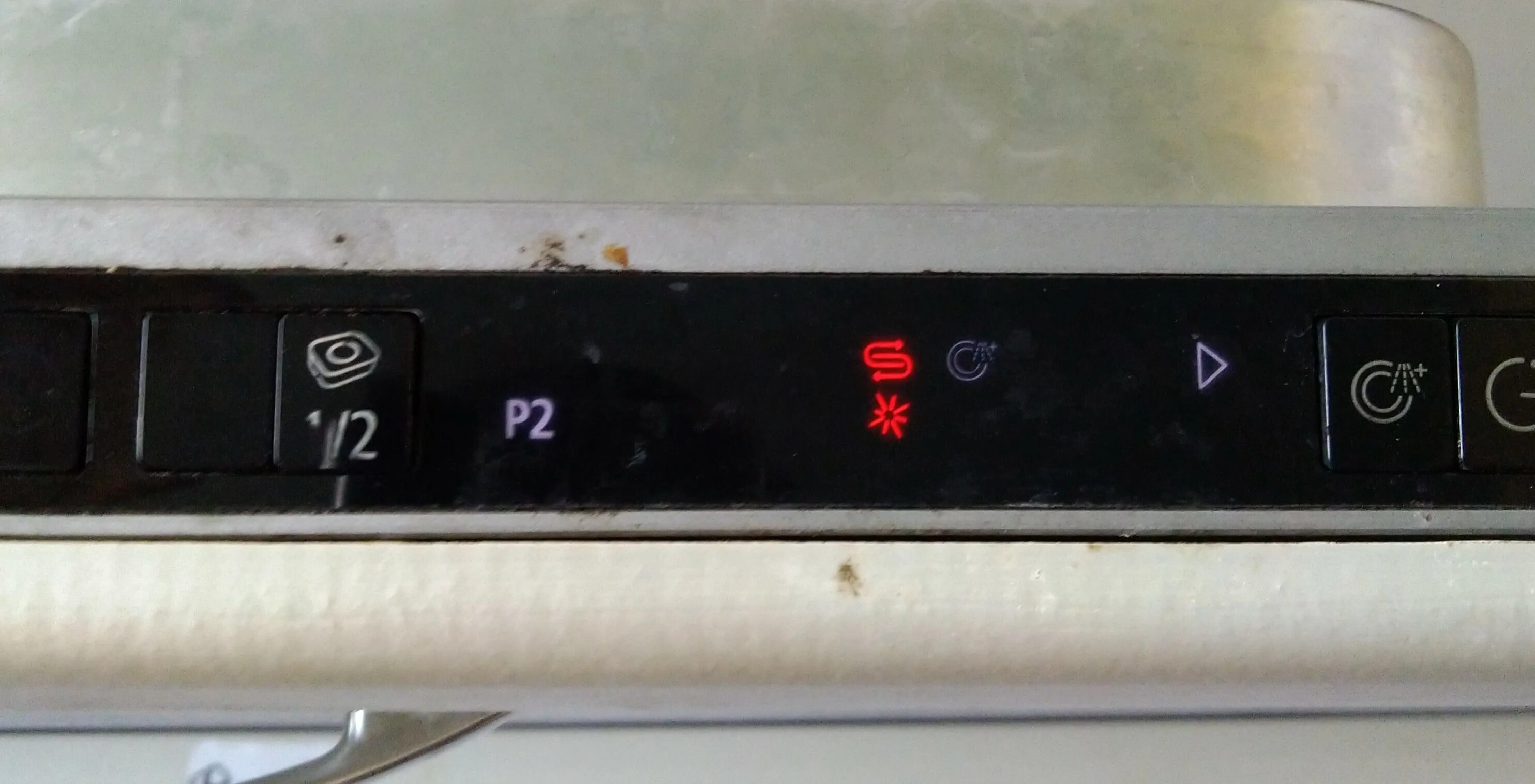 Haier посудомоечная машина индикатор соли как выглядит Посудомоечная машина горит индикатор