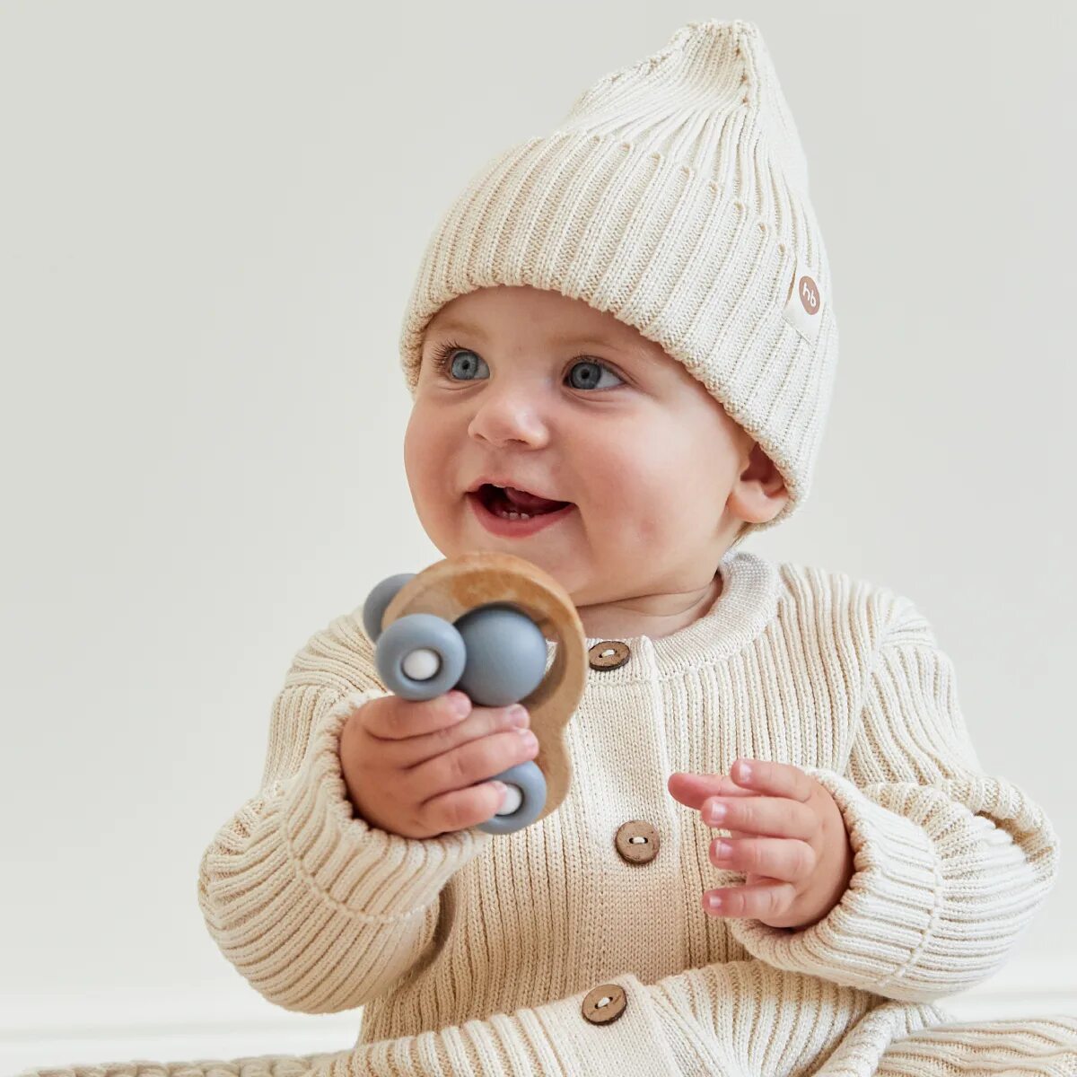 Happy baby ул москалева 3 симферополь фото Прорезыватель-грызунок Happy Baby дерево-силикон машинка купить по цене 1124 ₽ в